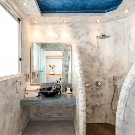 Vila House Nikalaia In Fira, Santorini *