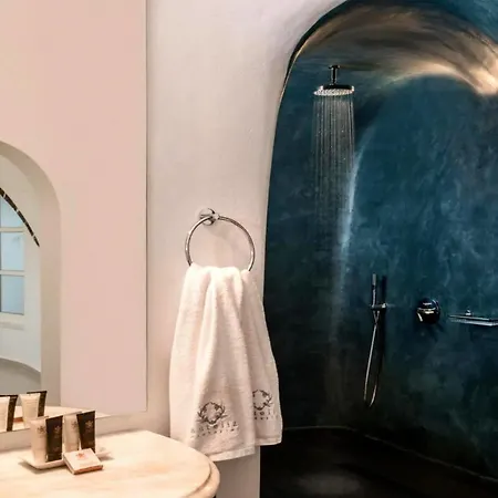 Villa House Nikalaia In Fira, Santorini *